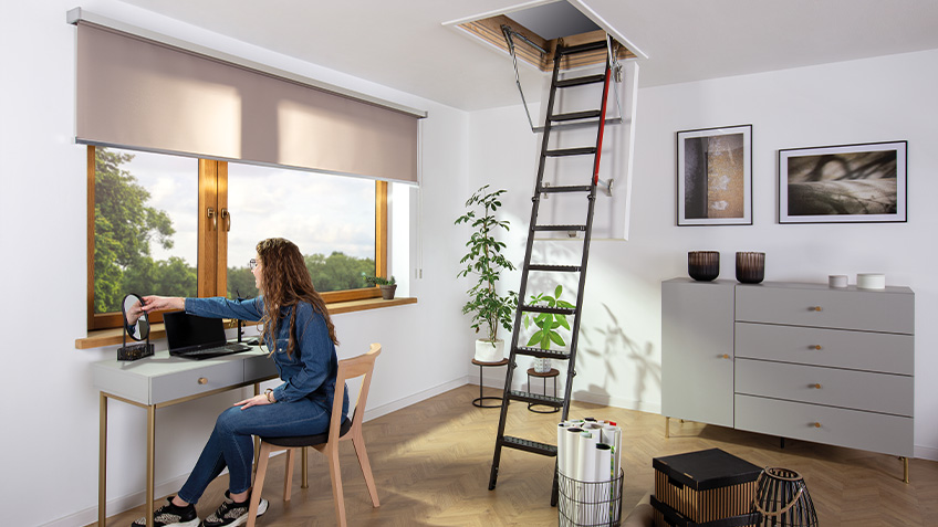 Escalier escamotable avec une échelle en métallique - FAKRO